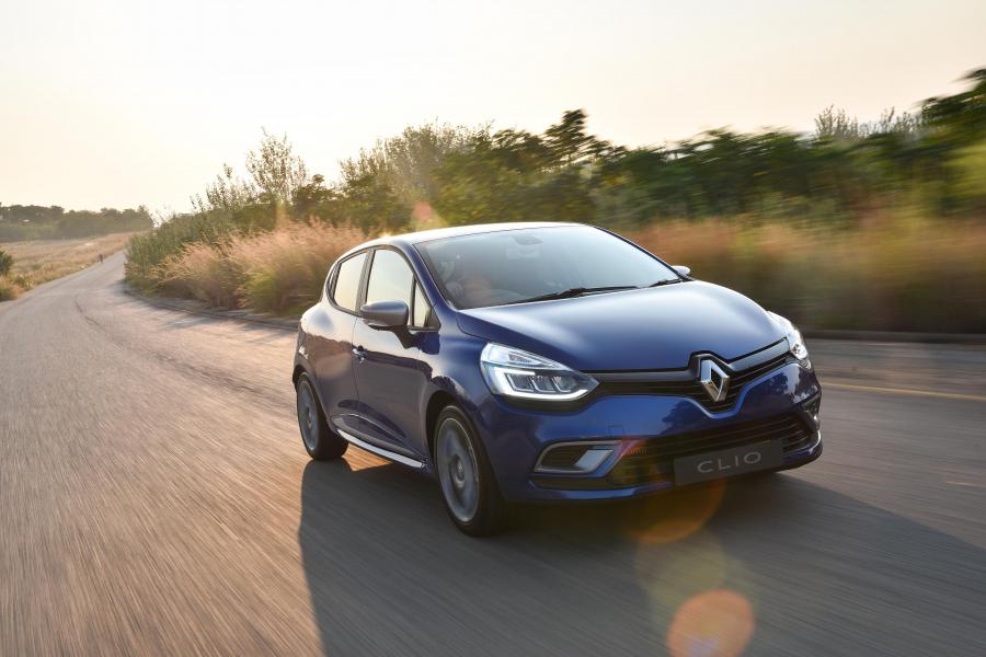  Renault Clio GT Line 2017 года  (ZA) (фото 12 из 17)